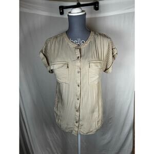 J Jill Short Sleeve Button Down Shirt Sm Rayon Classic Timeless Staple Nuetral